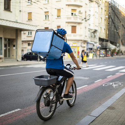 maaltijdbezorger op de fiets